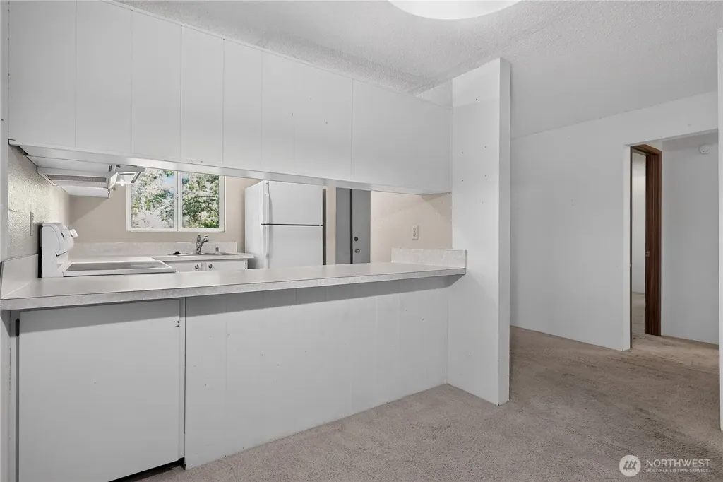 14527 NE 40th Street Bellevue WA 98007