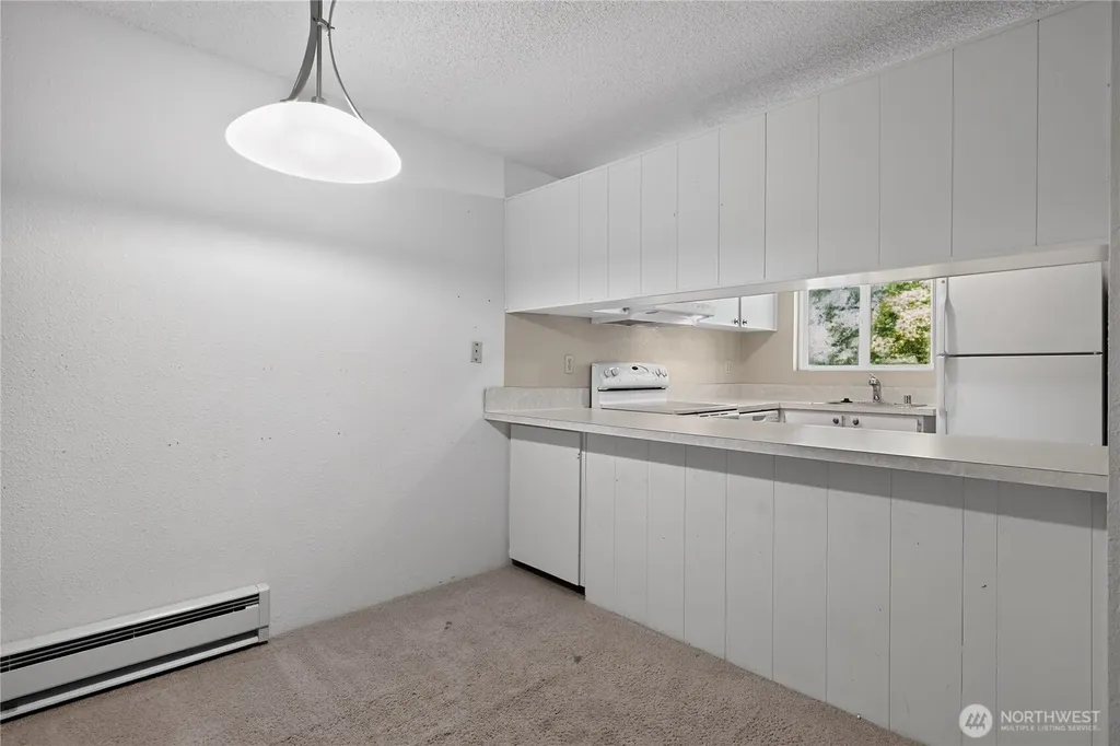 14527 NE 40th Street Bellevue WA 98007