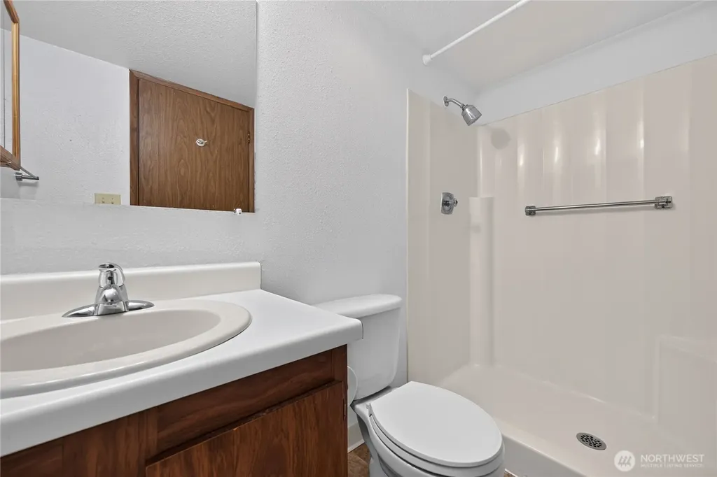 14527 NE 40th Street Bellevue WA 98007
