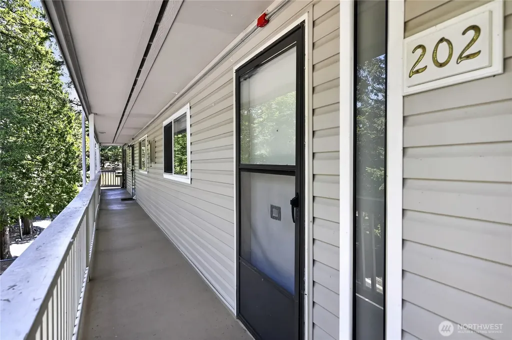14527 NE 40th Street Bellevue WA 98007