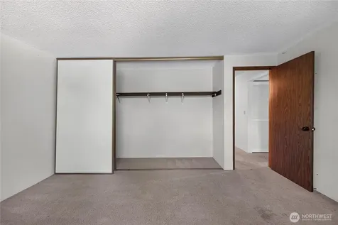 14527 NE 40th Street Bellevue WA 98007