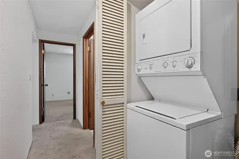 14527 NE 40th Street Bellevue WA 98007