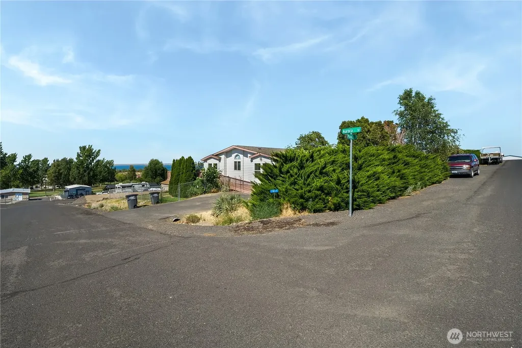 7012 Plaza Street SE Othello WA 99344