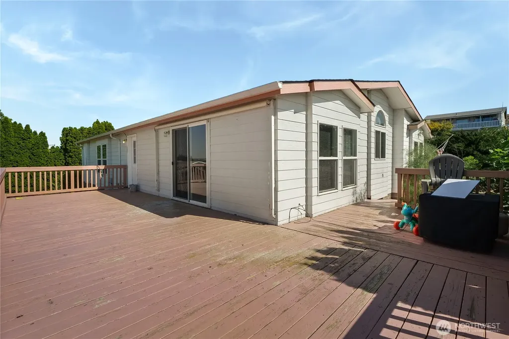 7012 Plaza Street SE Othello WA 99344
