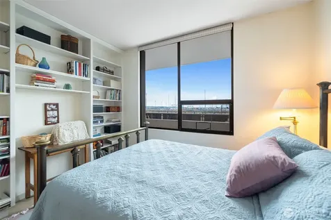 6533 Seaview Avenue NW Seattle WA 98117