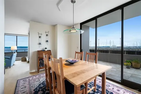 6533 Seaview Avenue NW Seattle WA 98117