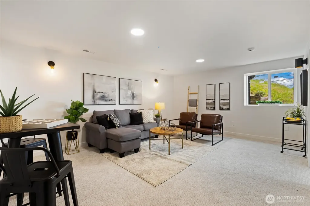 5134 S Wallace Street Seattle WA 98178
