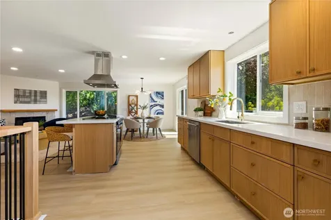 5134 S Wallace Street Seattle WA 98178