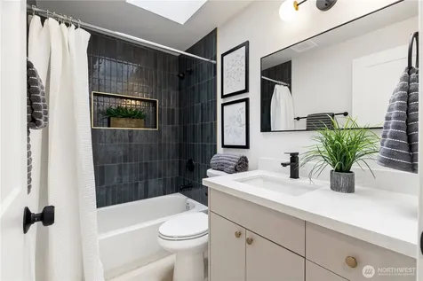 5134 S Wallace Street Seattle WA 98178
