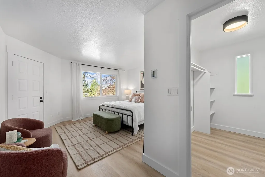 12303 SE 60th Street Bellevue WA 98006