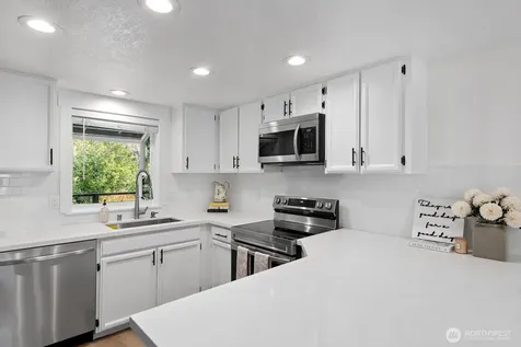 12303 SE 60th Street Bellevue WA 98006