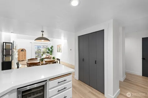 12303 SE 60th Street Bellevue WA 98006