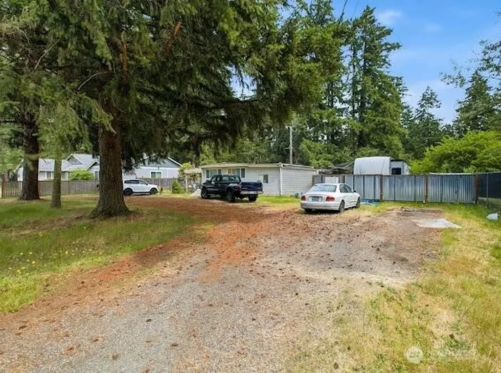 20913 Wright Road E Spanaway WA 98387