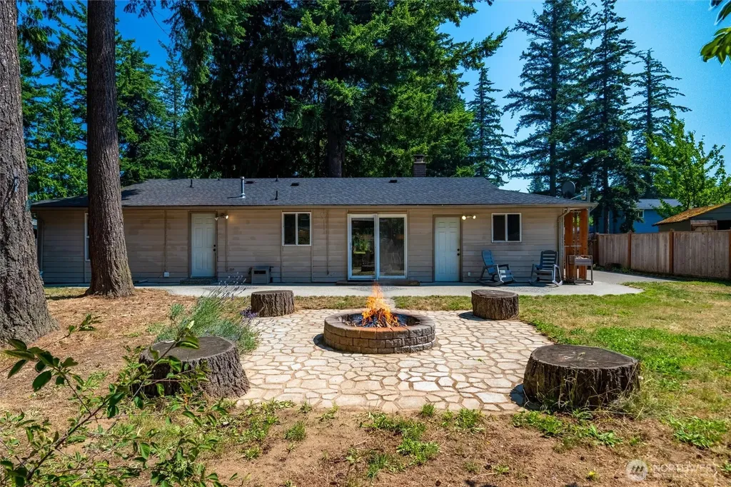 5643 Chestnut Court Ferndale WA 98248
