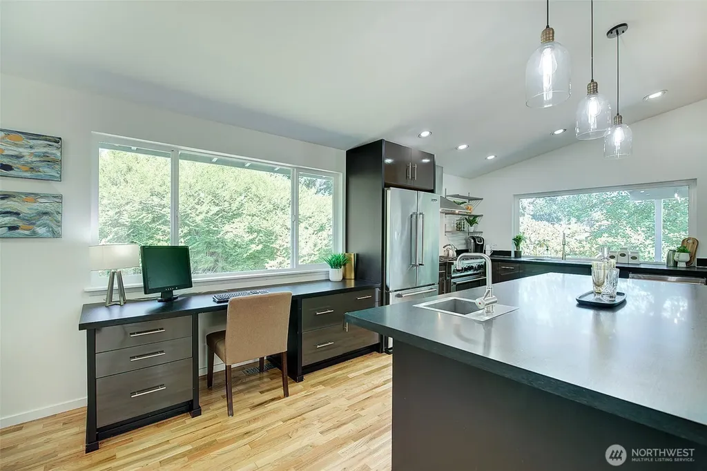322 NW 200th Street Shoreline WA 98177