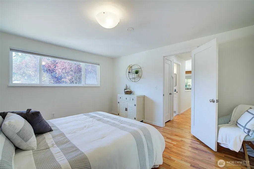 322 NW 200th Street Shoreline WA 98177