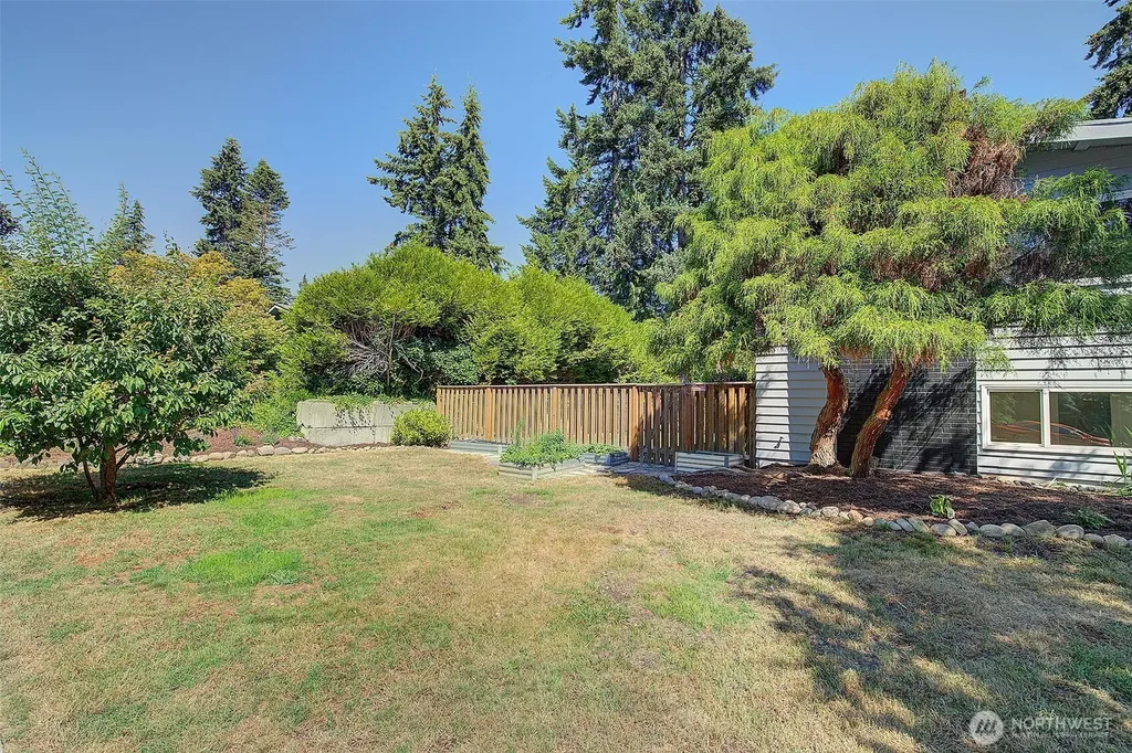 322 NW 200th Street Shoreline WA 98177