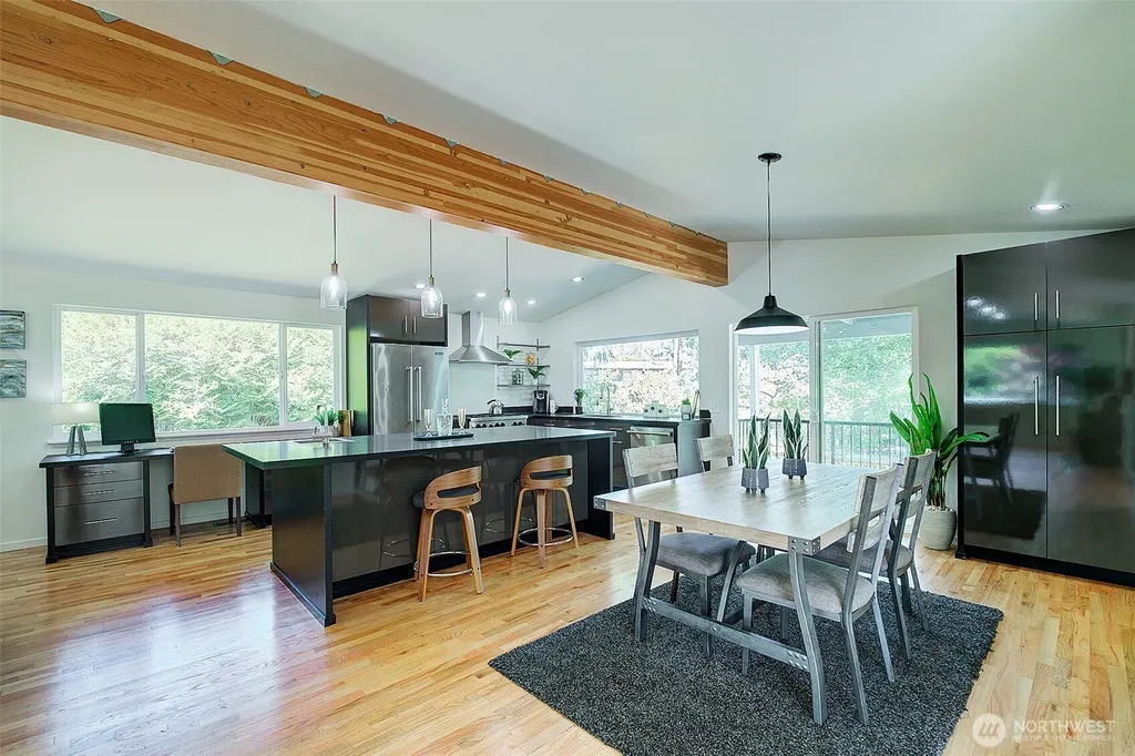 322 NW 200th Street Shoreline WA 98177