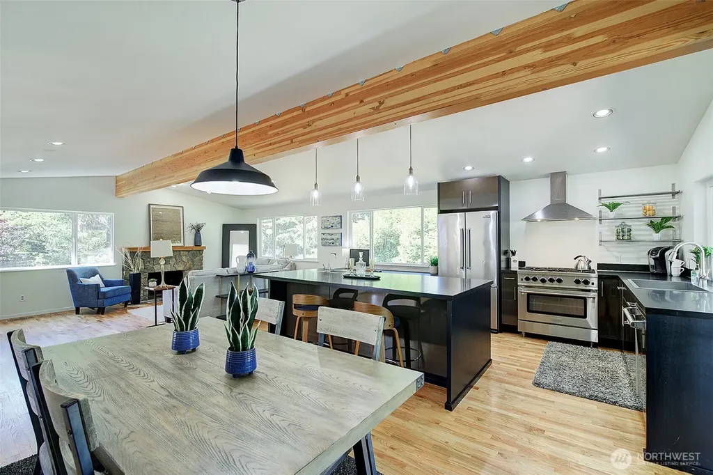 322 NW 200th Street Shoreline WA 98177