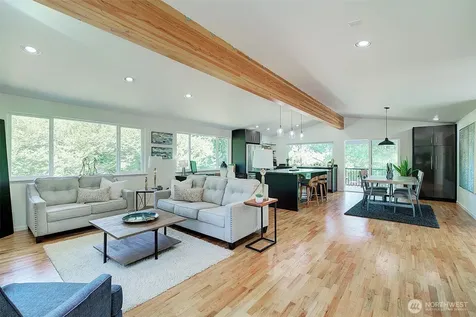 322 NW 200th Street Shoreline WA 98177