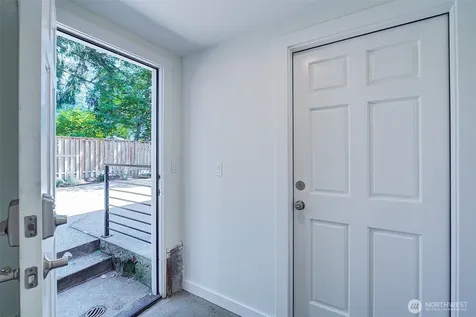 322 NW 200th Street Shoreline WA 98177