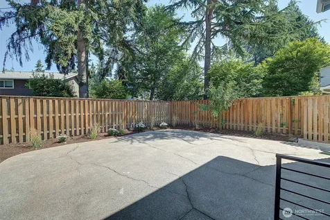 322 NW 200th Street Shoreline WA 98177