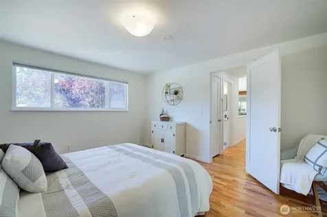 322 NW 200th Street Shoreline WA 98177