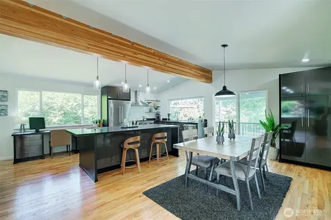322 NW 200th Street Shoreline WA 98177