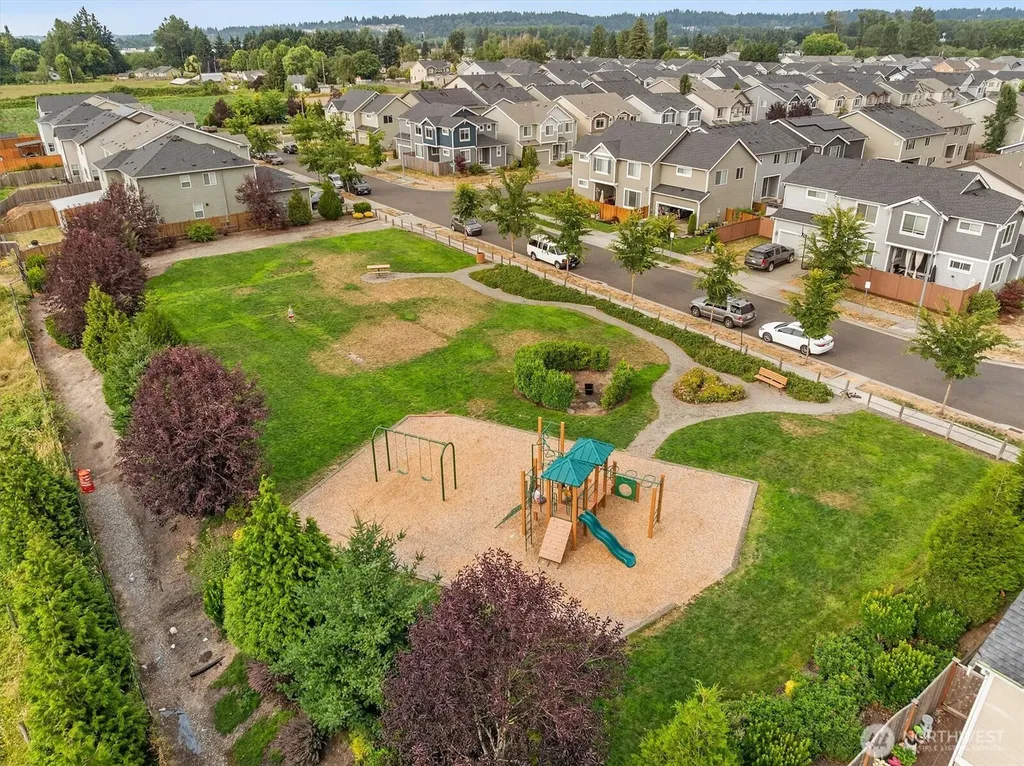 1009 29th Street NW Puyallup WA 98371