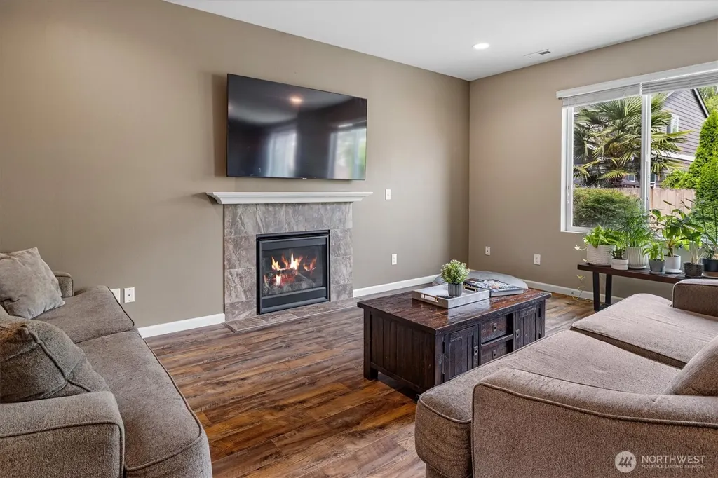 1009 29th Street NW Puyallup WA 98371