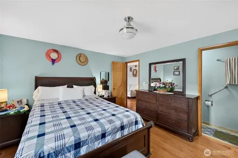 326 4th Avenue SE Pacific WA 98047