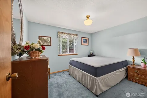 326 4th Avenue SE Pacific WA 98047