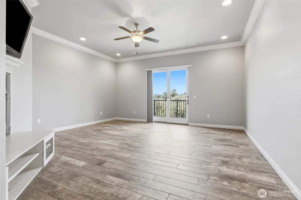 751 Meadows Drive S Richland WA 99352