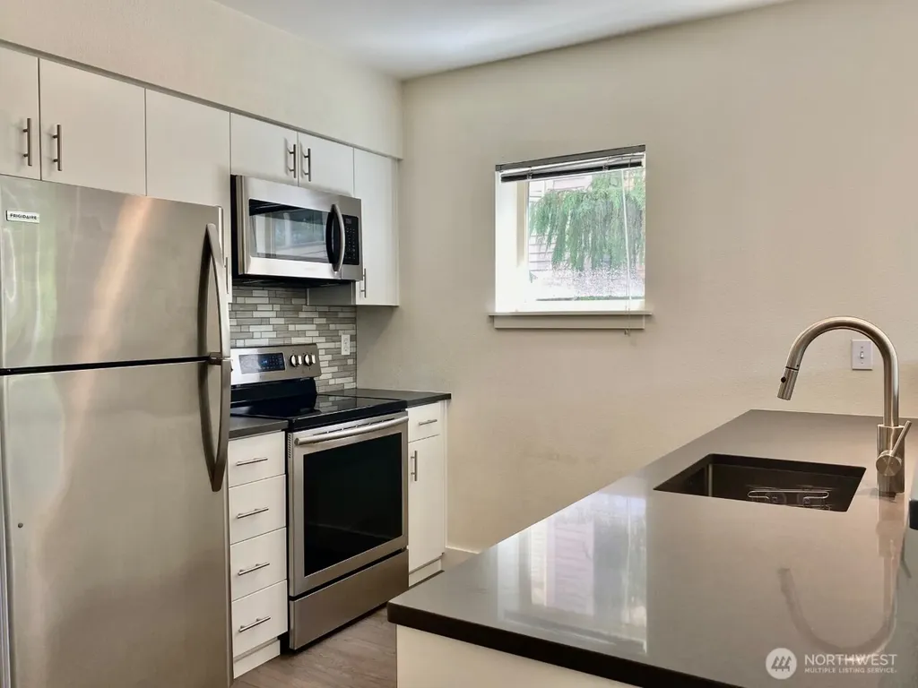 1620 Belmont Avenue Seattle WA 98122