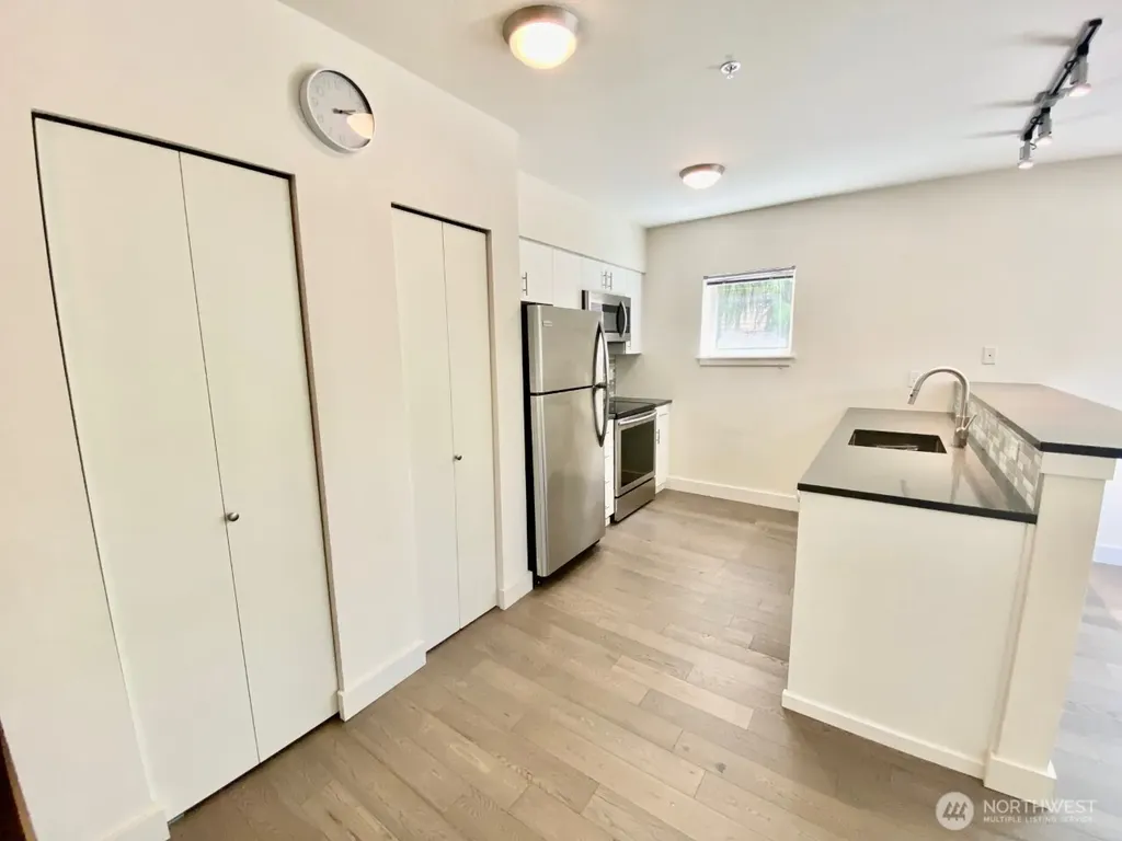 1620 Belmont Avenue Seattle WA 98122