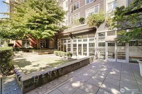 1620 Belmont Avenue Seattle WA 98122
