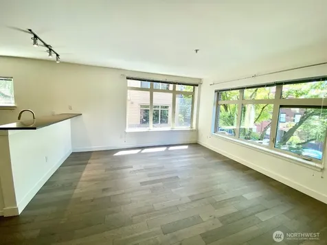 1620 Belmont Avenue Seattle WA 98122