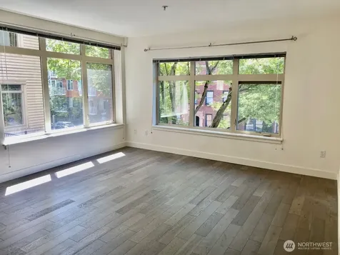 1620 Belmont Avenue Seattle WA 98122