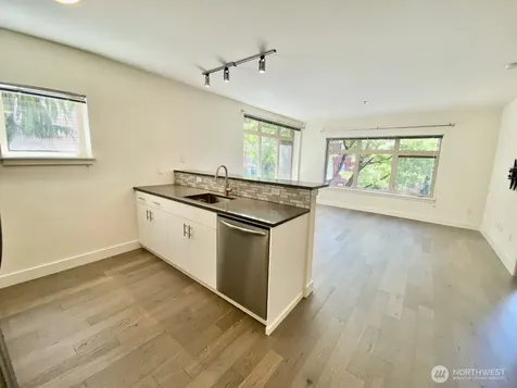 1620 Belmont Avenue Seattle WA 98122