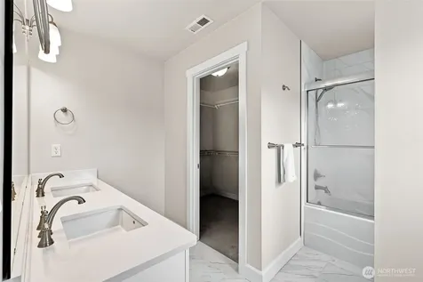 5367 50th Loop SE Lacey WA 98503