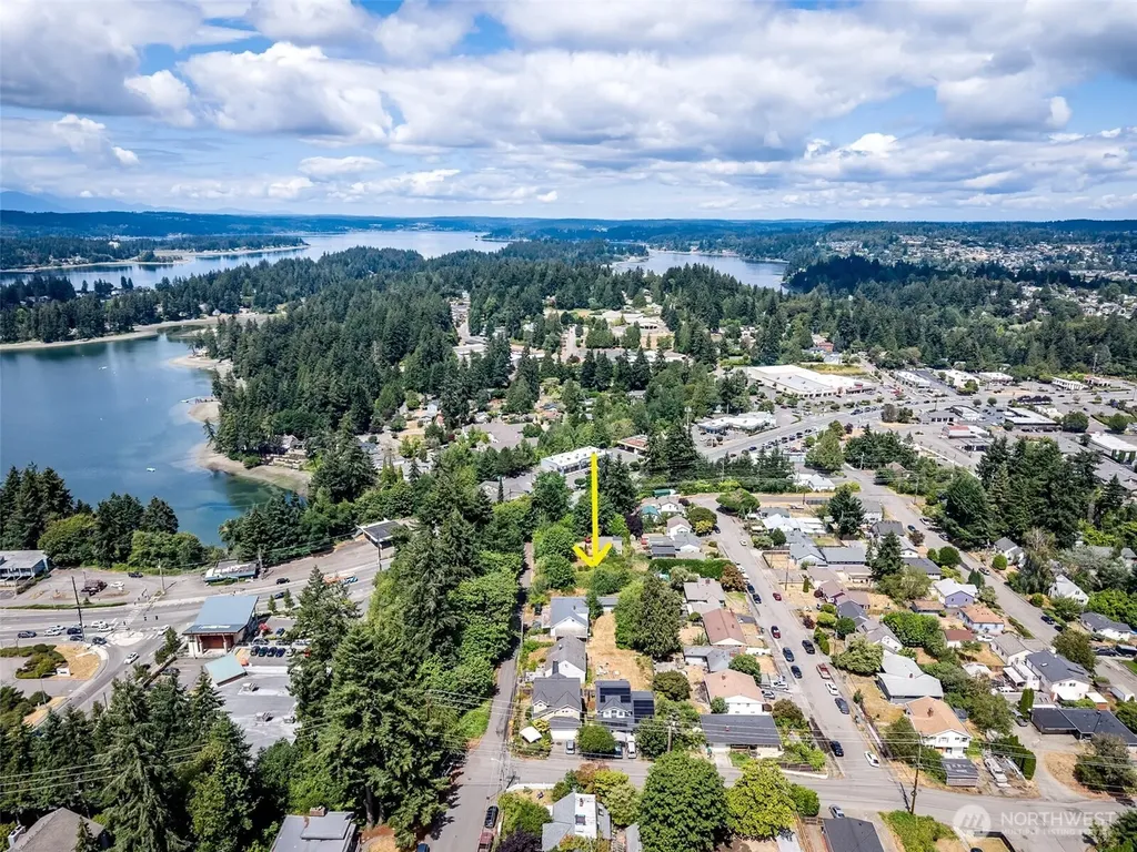 624 Dora Avenue Bremerton WA 98312