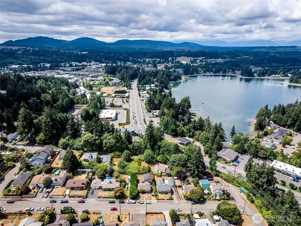624 Dora Avenue Bremerton WA 98312