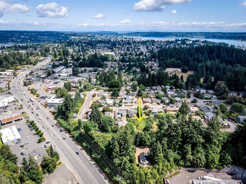 624 Dora Avenue Bremerton WA 98312