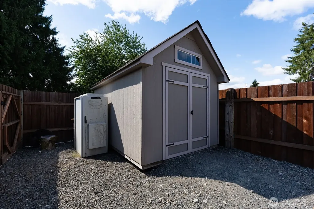 102 N Diamond Street Centralia WA 98531