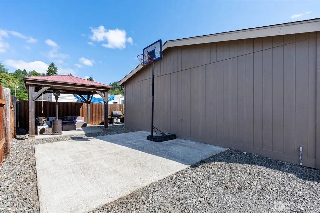 102 N Diamond Street Centralia WA 98531