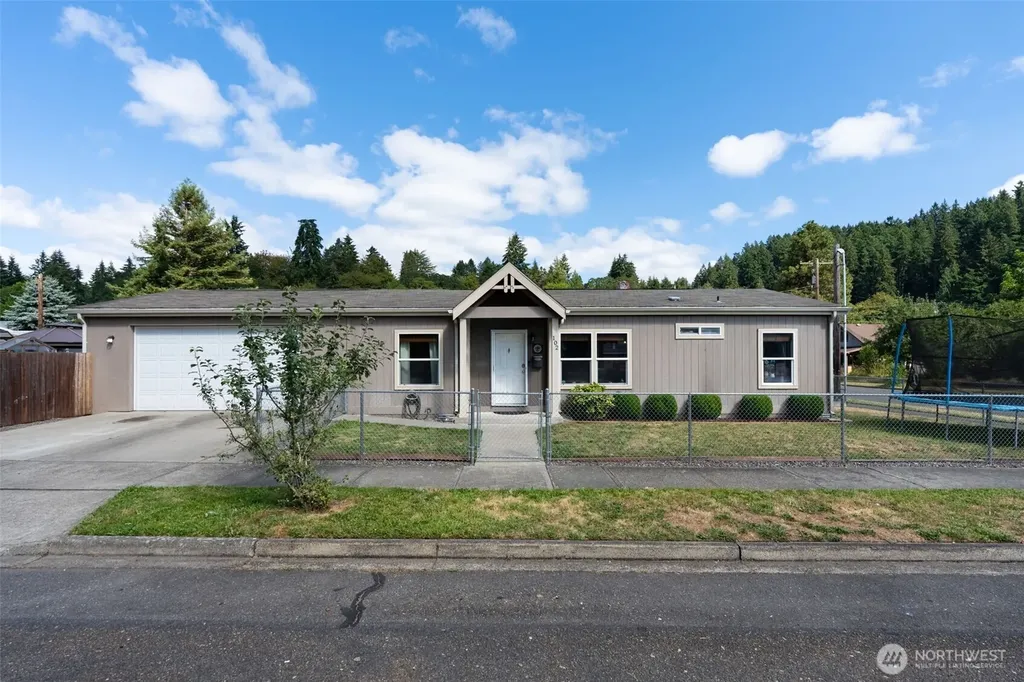 102 N Diamond Street Centralia WA 98531