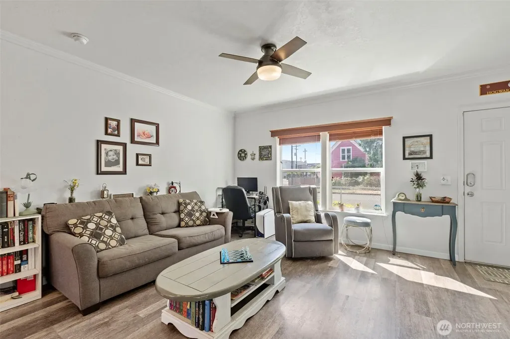 102 N Diamond Street Centralia WA 98531