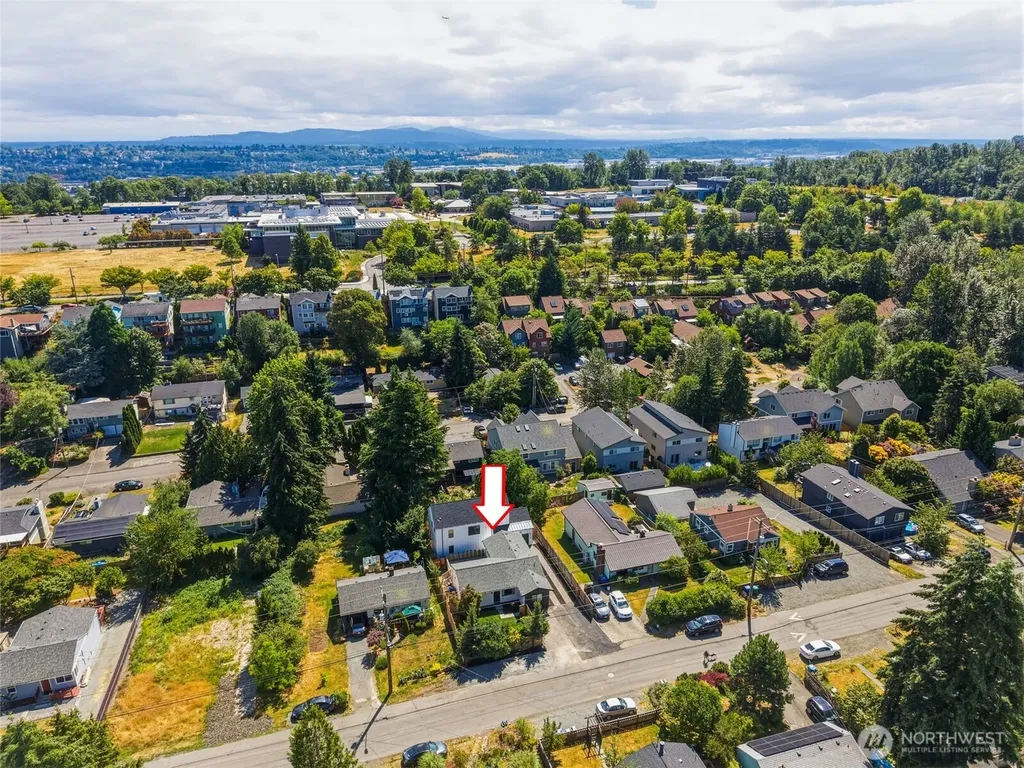 5946 18th Avenue SW Seattle WA 98106