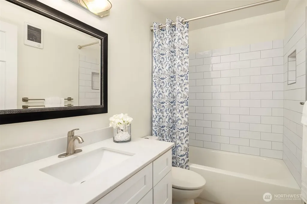 2205 NE 28th Street Renton WA 98056