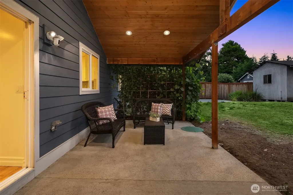 2205 NE 28th Street Renton WA 98056